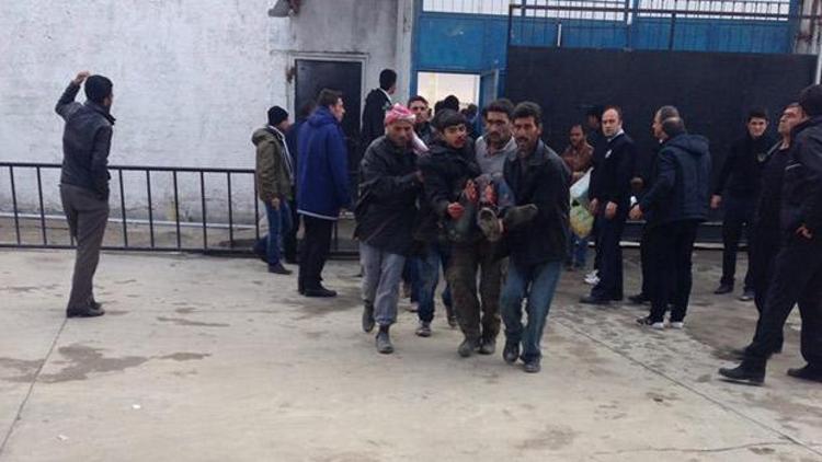 Türkiye sınırında patlama: Beş ölü