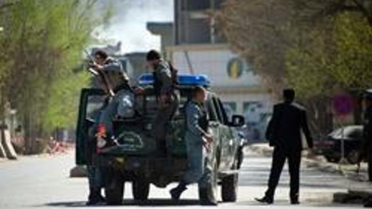 Taliban Kabili vurdu