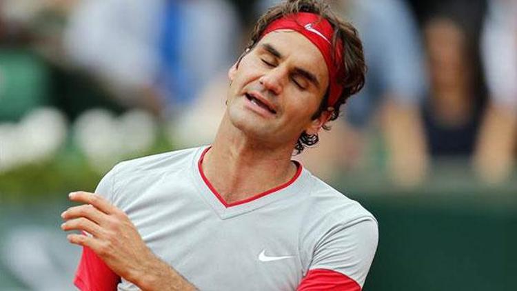 Roger Federer 4. turda Roland Garrosa veda etti