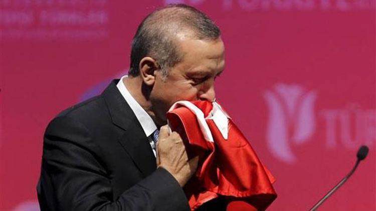 Cumhurbaşkanı Erdoğan: Onlar övgü yağdırsaydı, kendimden şüphe ederdim