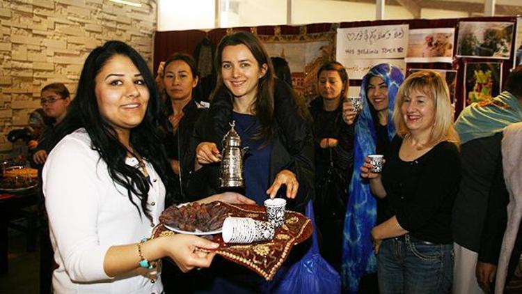 Arap gençler İzmirde buluştu
