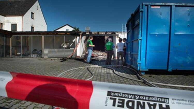 Almanya’da yine bir mülteci yurdu kundaklandı
