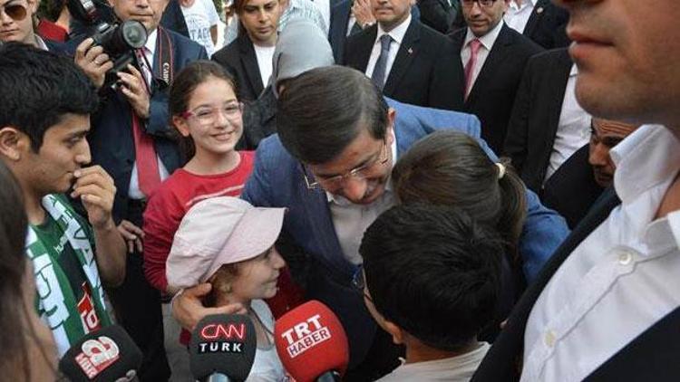 Başbakan Ahmet Davutoğlundan İreme şiir