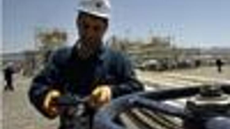 Iraqi Kurdish administration begins oil export for first time via Turkey
