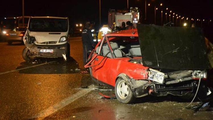 Arıza için durdu minibüs vurdu