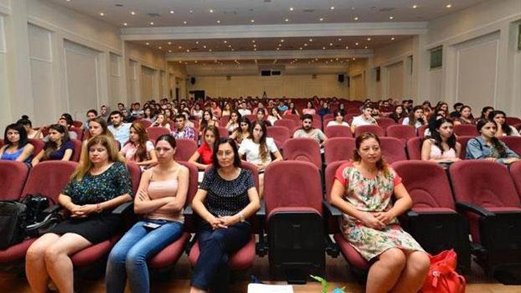 80 üniversiteden öğrenciler İzmir’de