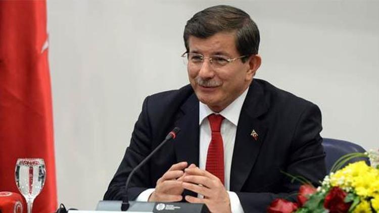 Başbakan Davutoğlu Çiprası tebrik etti