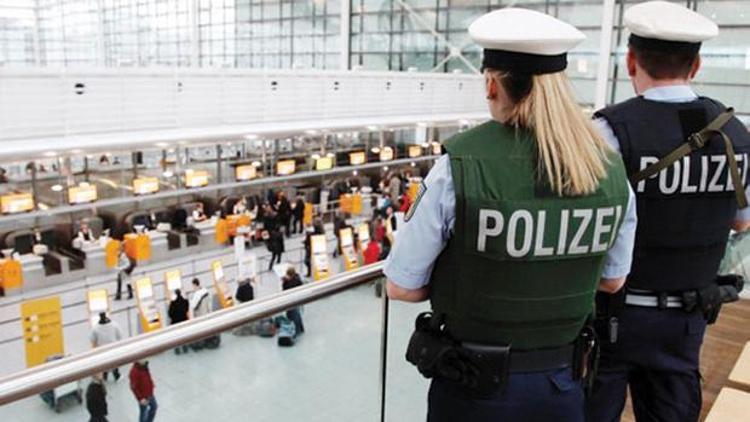 Türkçe bilen polis aranıyor