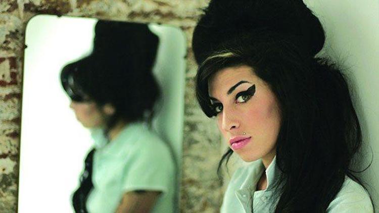 Amy Winehouse belgeseli ilk haftasında rekor kırdı