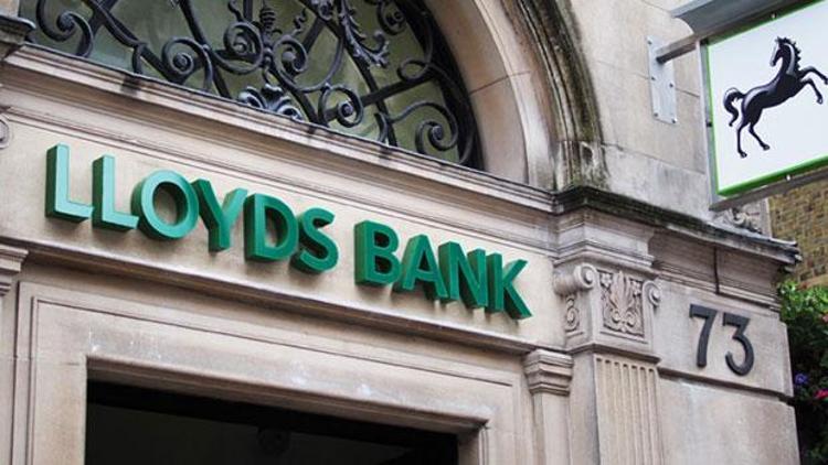Cameron, Lloyds Bank hisselerinin satışını planlıyor