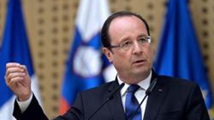 Hollande’a artık hakaret serbest