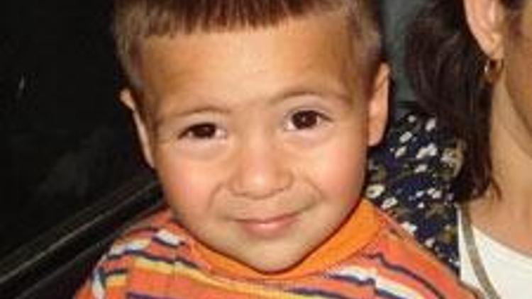 2.5 yaşındaki oğlu bakla zehirlenmesinden öldü