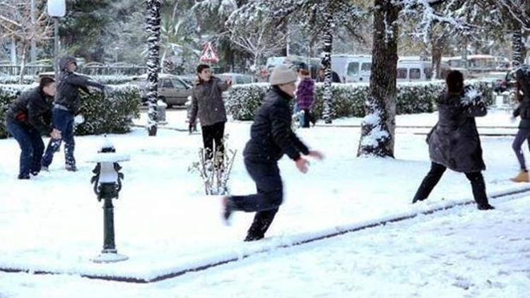 Ankarada okullara kar tatili