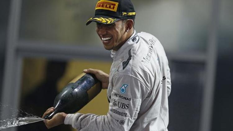 Formula 1de şampiyon Hamilton