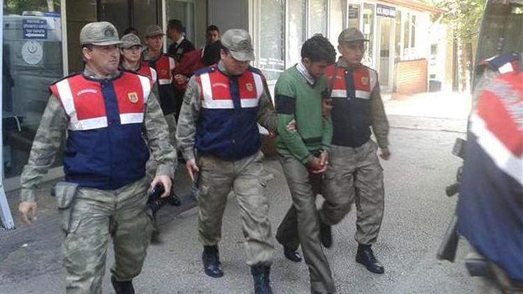 TRT ekibi bıçaklanarak gasp edildi