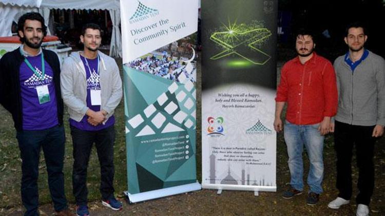 Üniversiteli gençler ‘Ramazan Çadırı’ açtı