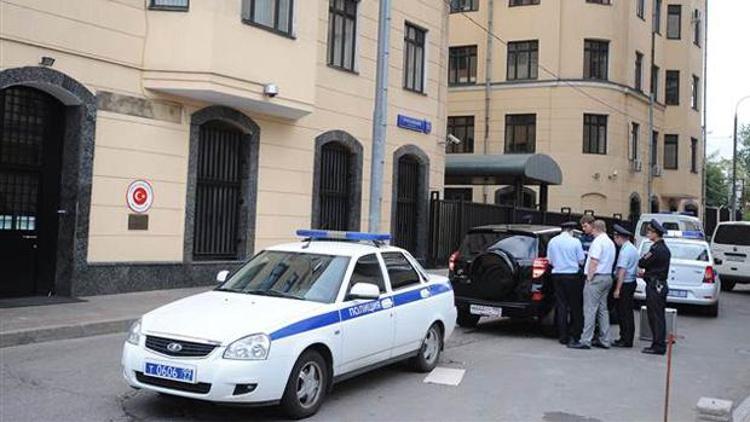 Türkiyenin Moskova Büyükelçiliğine silahlı saldırı