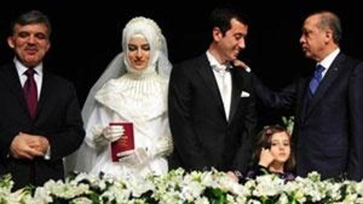 Bakan Dinçerin oğlu ile Bakan Yıldızın kızı evlendi