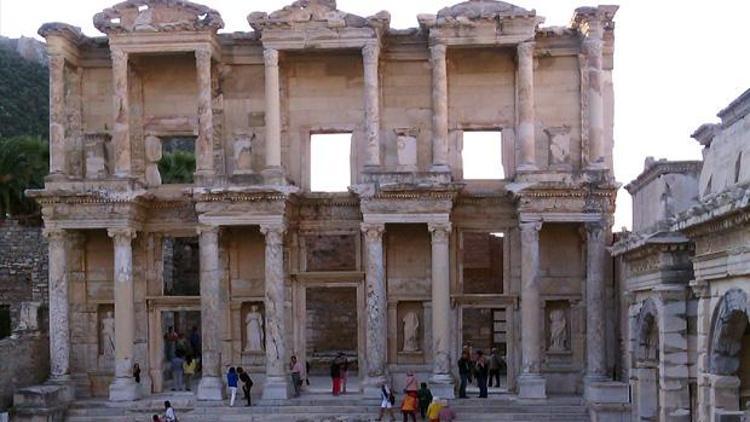 Efes Antik Kenti UNESCO Dünya Mirası Listesine girecek mi