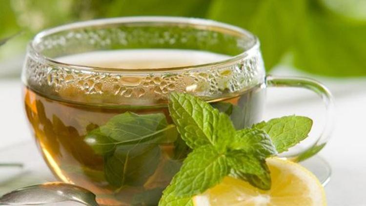 Yeşil çay ile yudum yudum gelen sağlık