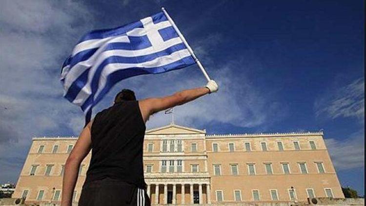 Yunanistanın kaderi referanduma bağlı