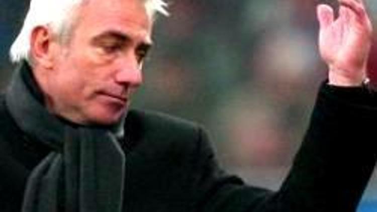 Van Marwijk kovuldu