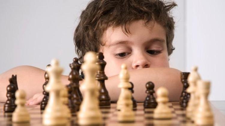 Çocuklara özel satranç turnuvası