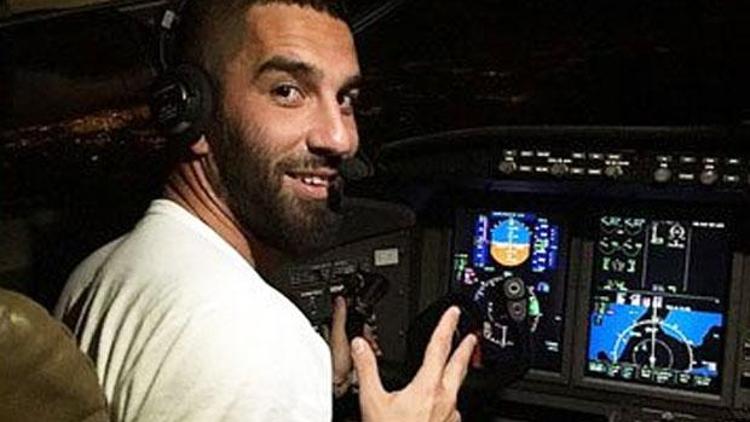 Pilotlara Arda Turan uyarısı geldi