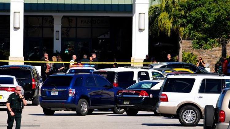 ABDde alışveriş merkezinde silahlı saldırı: 2 ölü, 1 yaralı