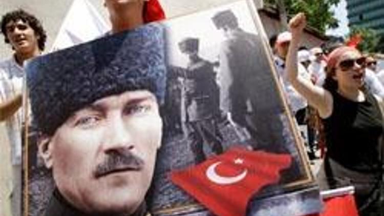 Laiklik Atatürkle değil Osmanlıyla başladı