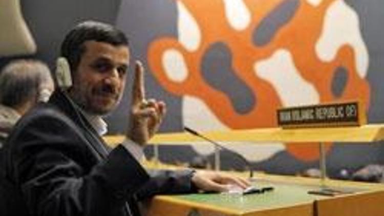 Ahmedinejad şov başladı