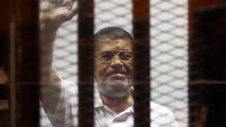 Mısırda Mursiye 20 yıl hapis
