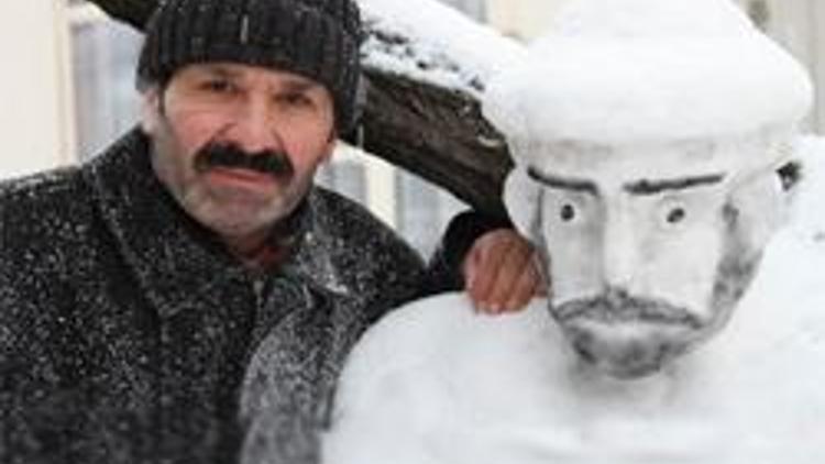 Kardan heykelini yaptı