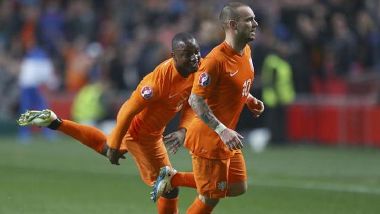 Hollanda basını: Sneijder Türk dramını önledi