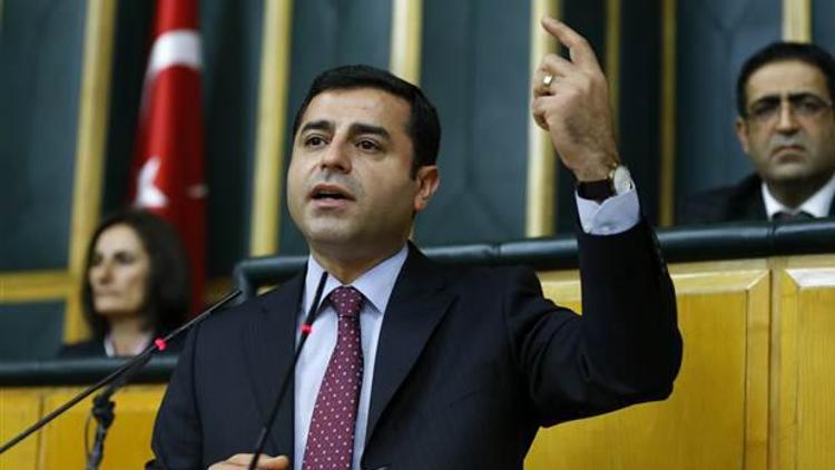 Demirtaş grup toplantısında konuştu