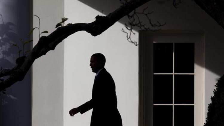 Çitlerden atlayan şahıs Beyaz Sarayın içine kadar girmiş