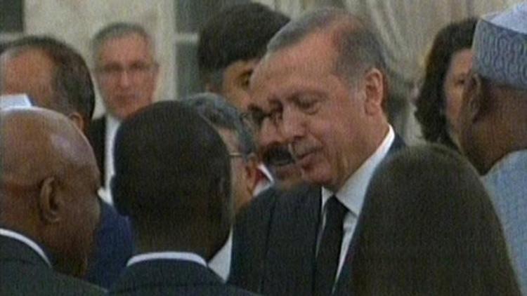 Başbakan Erdoğan: Abdullah Gülün partiye dönmesinden daha doğal birşey olamaz