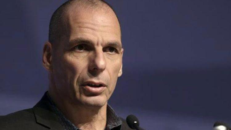 Varoufakis: Batarsak 1 trilyon Euro kaybedecekler