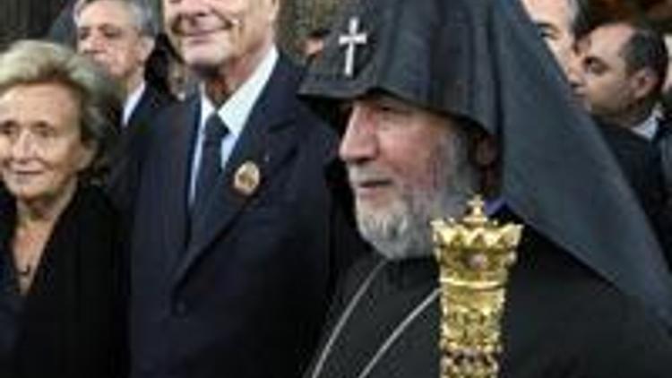 French President Chirac meets with Armenian Patriarch Katekin II