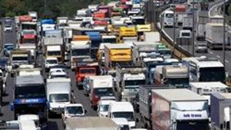 İstanbulda trafik için Kriz Masası oluşturulacak