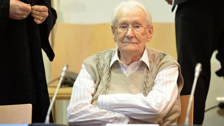 93 yaşındaki Nazi subayı mahkemede özür diledi