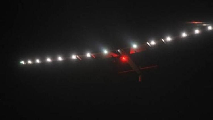 Solar Impulse Çine indi