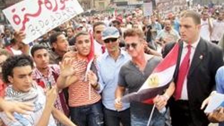 Sean Penn, Tahrir’e indi