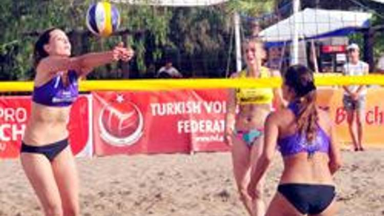 Heybeliadada TVF Pro Beach Tour eyecanı devam ediyor