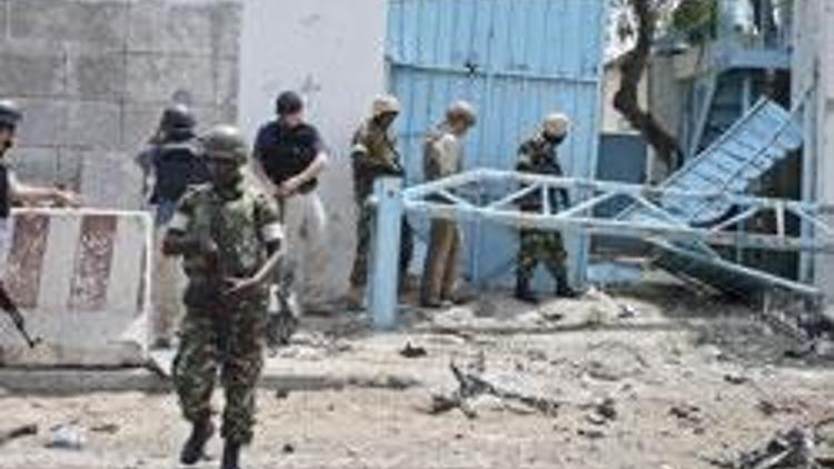 Somalide BM binasına bombalı ve silahlı saldırı