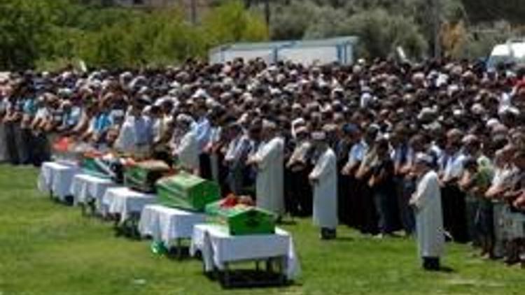 Milasta ölen işçiler için stadyumda tören