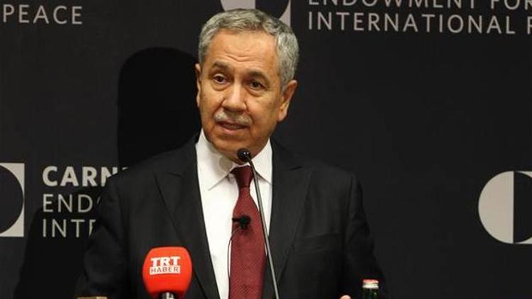 Bülent Arınç: Başbakan talebimi karşıladı, görevime devam ediyorum