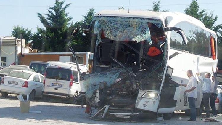 Otobüs kazasında 36 yaralı