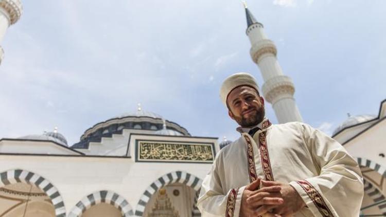 ABDde mahya asılacak ilk cami ramazana hazır