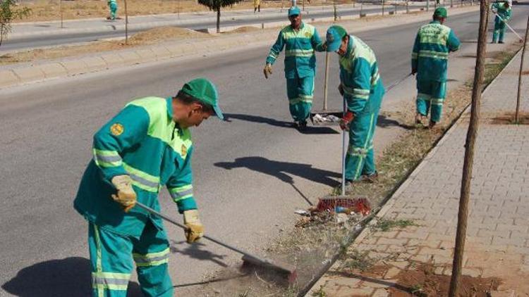 Bakan Çelikten taşeron işçi açıklaması